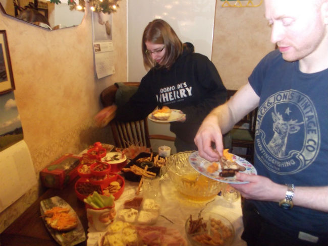 Grub's up at Chez Munnings.