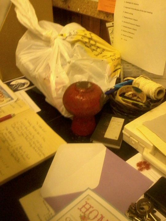 The broken clapper ball.